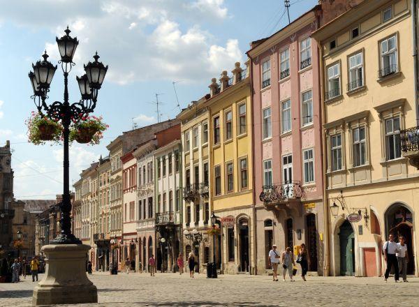 Romantic Apartment On Rynok Square With Air-Conditioning ลวีฟ ภายนอก รูปภาพ